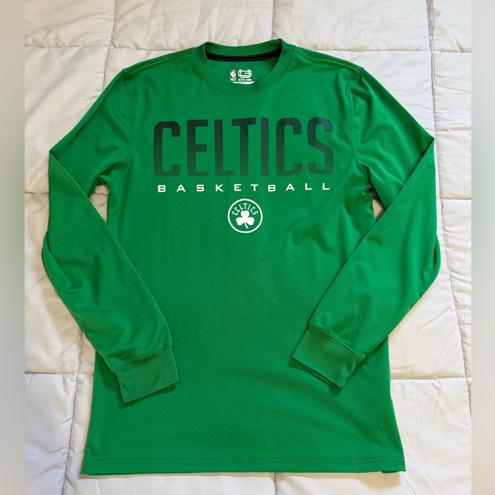 Men's Boston Celtics Long Sleeve Shirt, Size Small